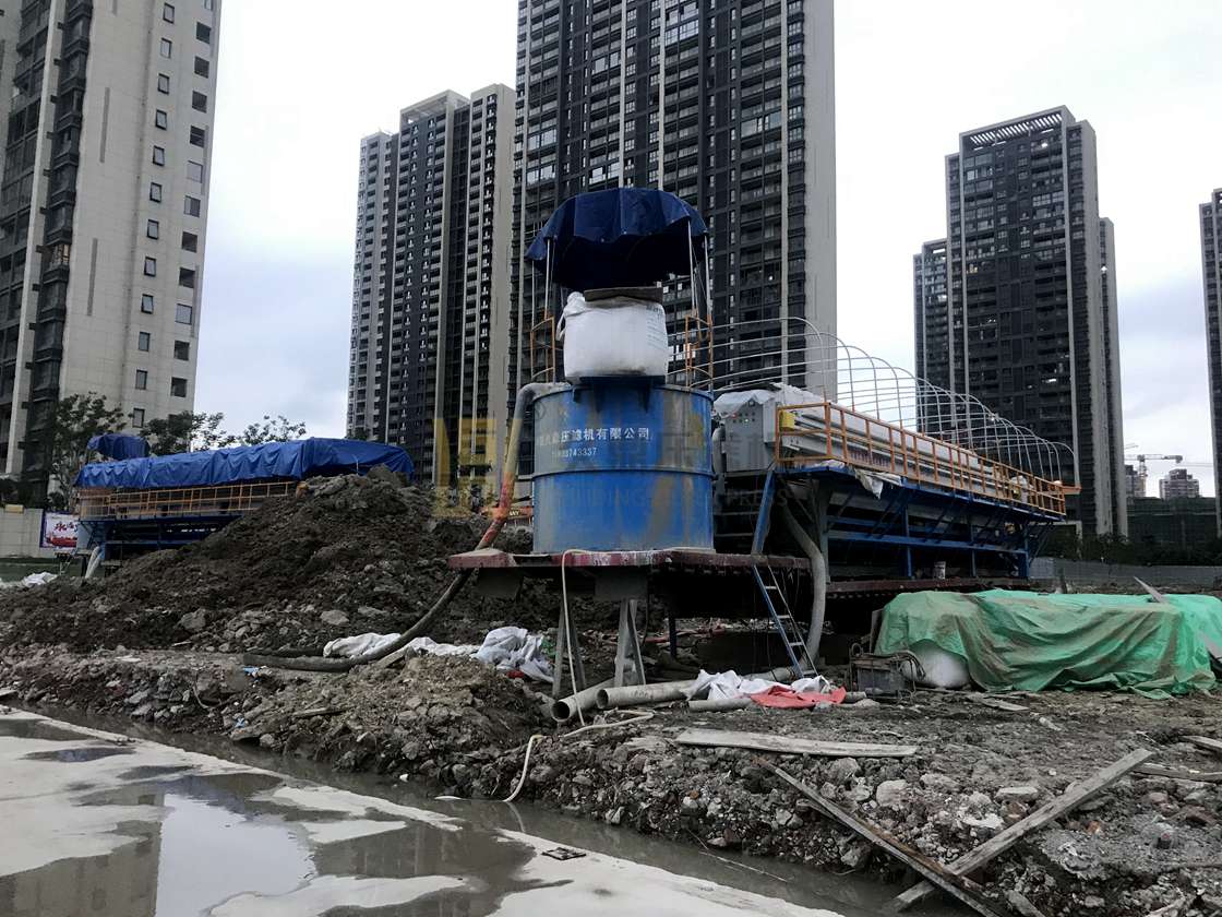 浙江温州打桩泥浆现场案例，使用2台600平方车载压滤机.jpg